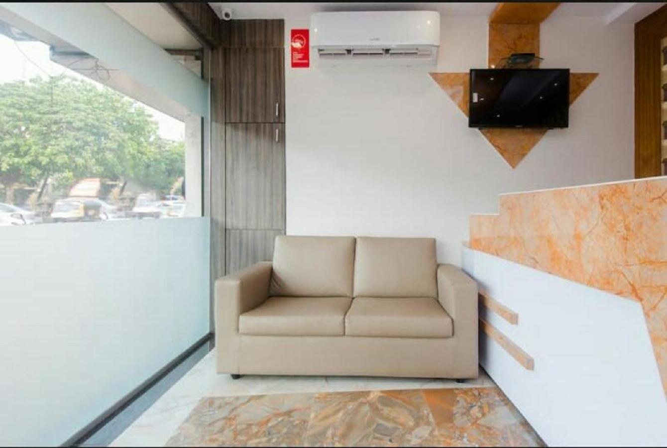 Hotel Time Gold Near Domestics Airport Bombay Exterior foto